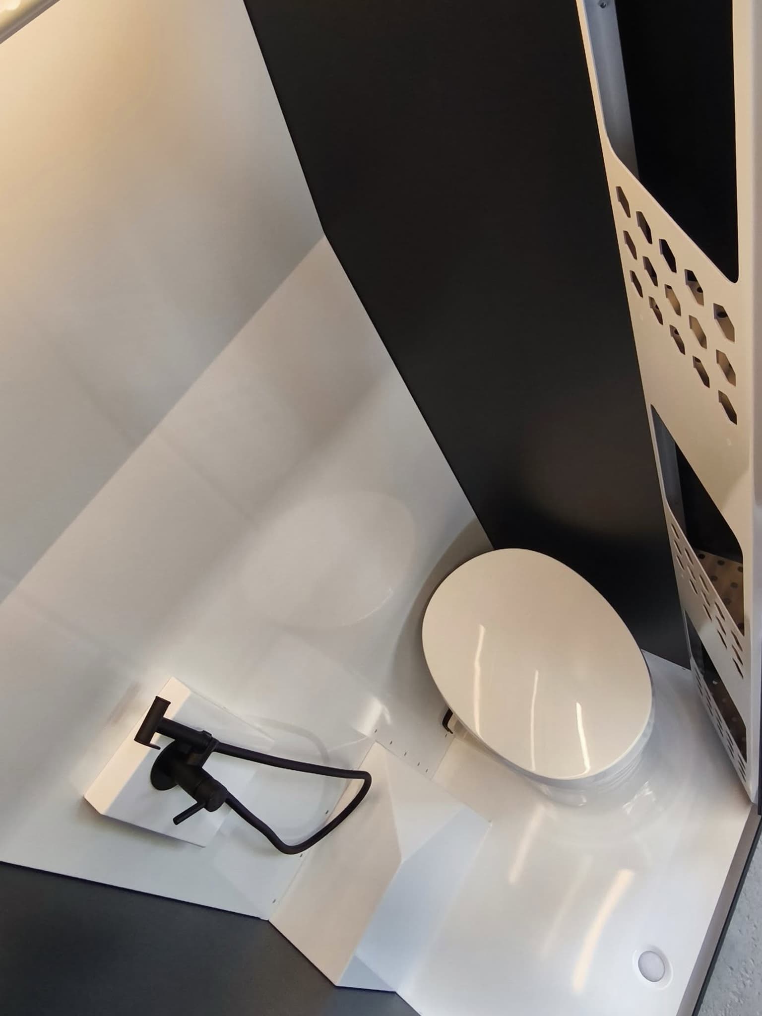 Gotowa Kabina Łazienkowa do campervana